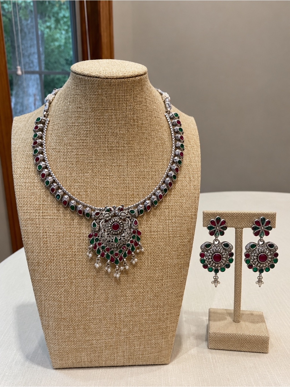 NWT Vintage Style Indian Necklace Earrings Set Red Green Silver Tone Jewelry